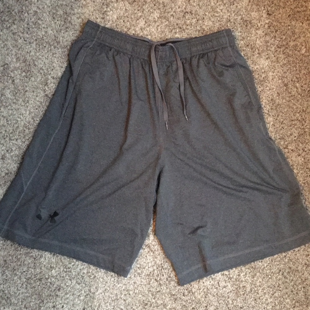 Men’s Under Armour Loose Athletic Shorts